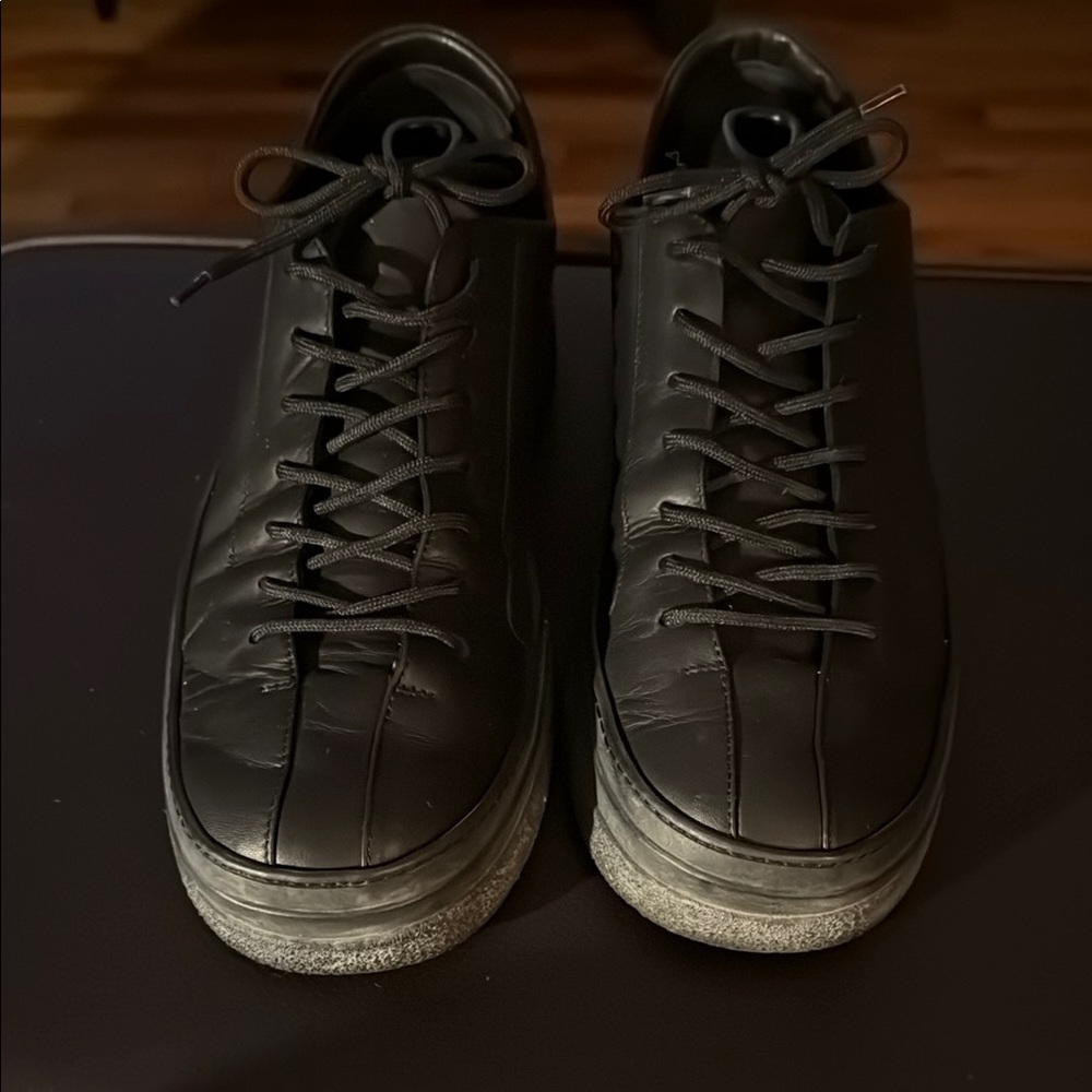 Gucci Black Leather Sneakers